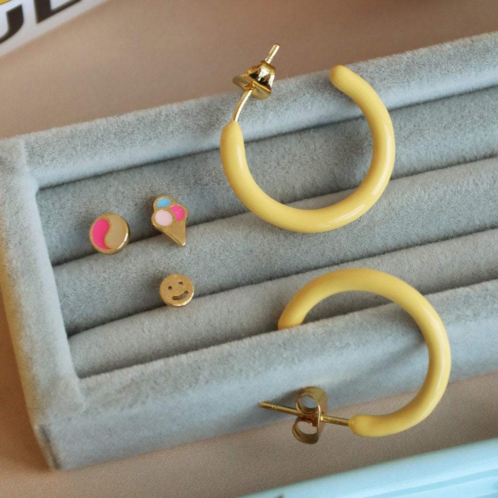 LULU Copenhagen Smile earring 1 pcs Ear stud, 1 pcs Gold plated